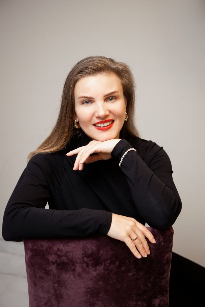 Александра Савина